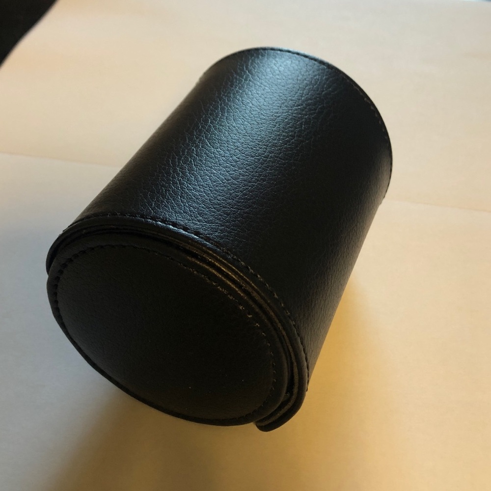 NWOT - Single Black Watchroll - Grey Interior